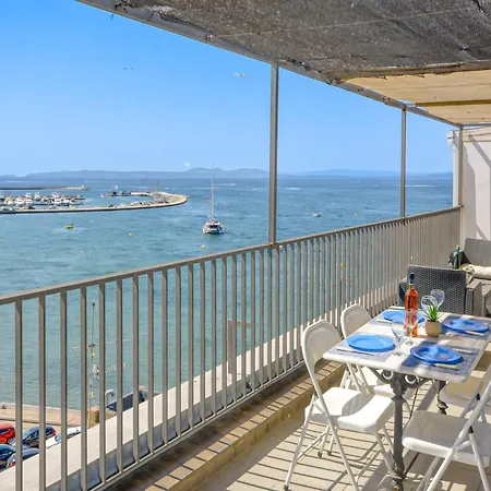Apartament In Near The Roses